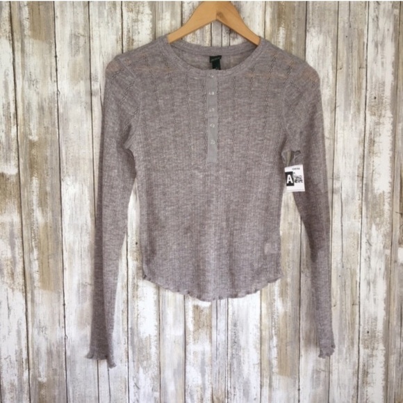 wild fable Tops - Wild Fable Grey Button Thermal
